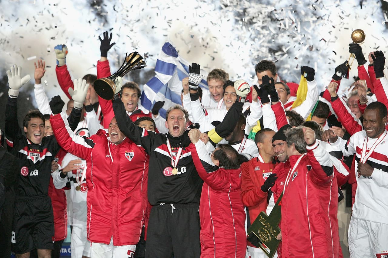 Sao Paulo fue el primer campeón del Mundial de Clubes en el tipo de formato que en la actualidad se lleva a cabo. Es uno de los tres suramericanos que se han coronado junto a Inter y Corinthians, también de Brasil.