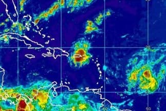Tormenta tropical Erika apunta a Florida como huracán