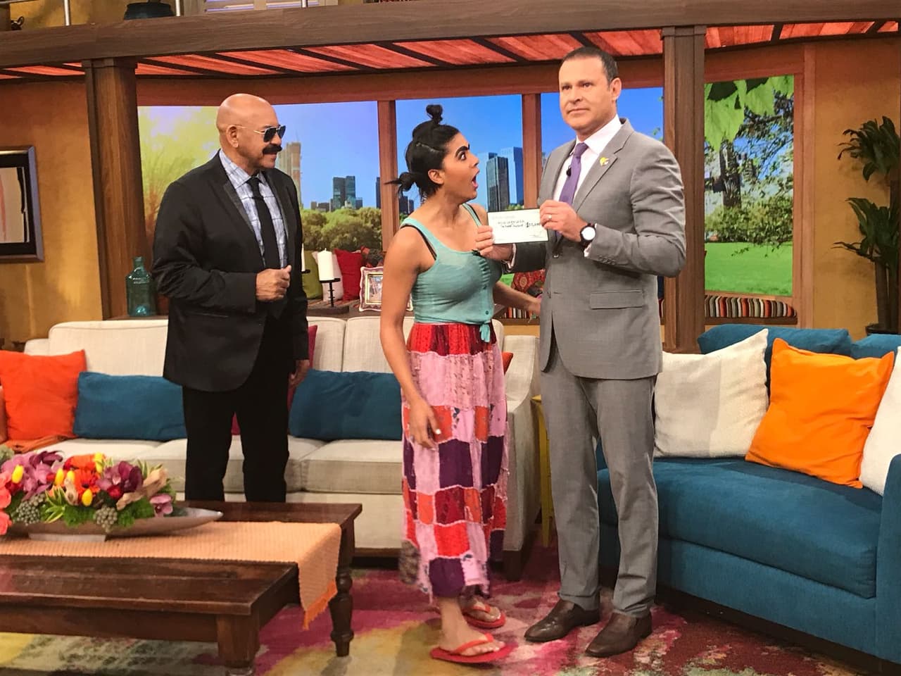 Alan Tacher revisó la cantidad, ¡un cheque por 100 mil dólares!