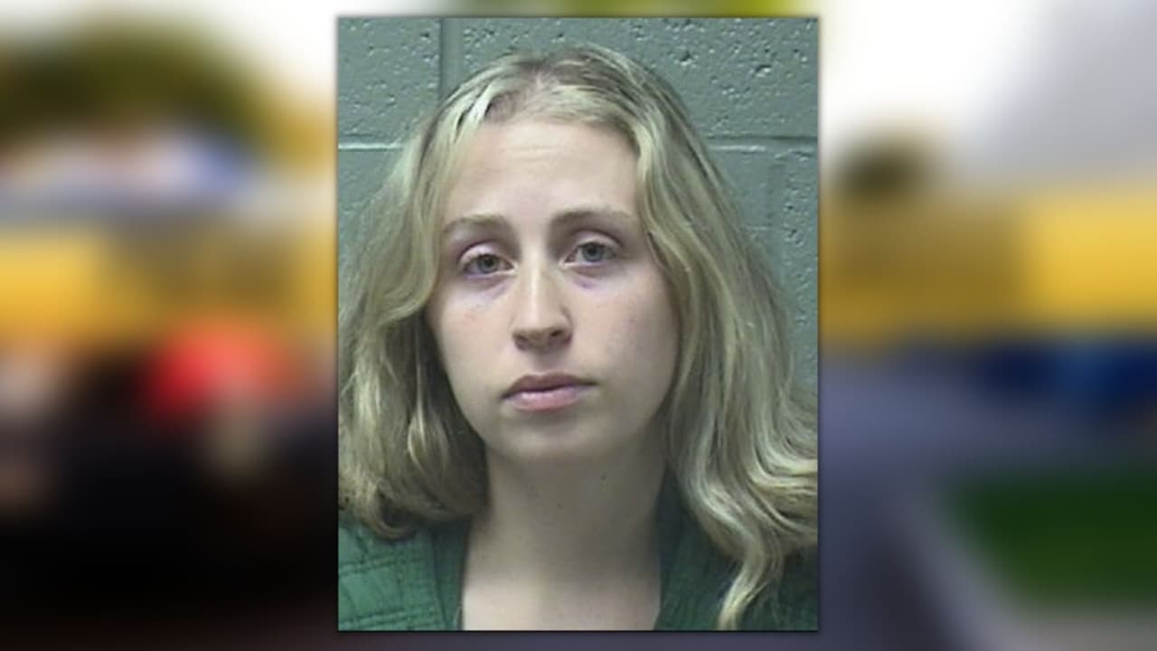 Madre acusada de ahogar a sus hijos y decirle a su esposo que “los hirió”, enfrenta cargos de asesinato