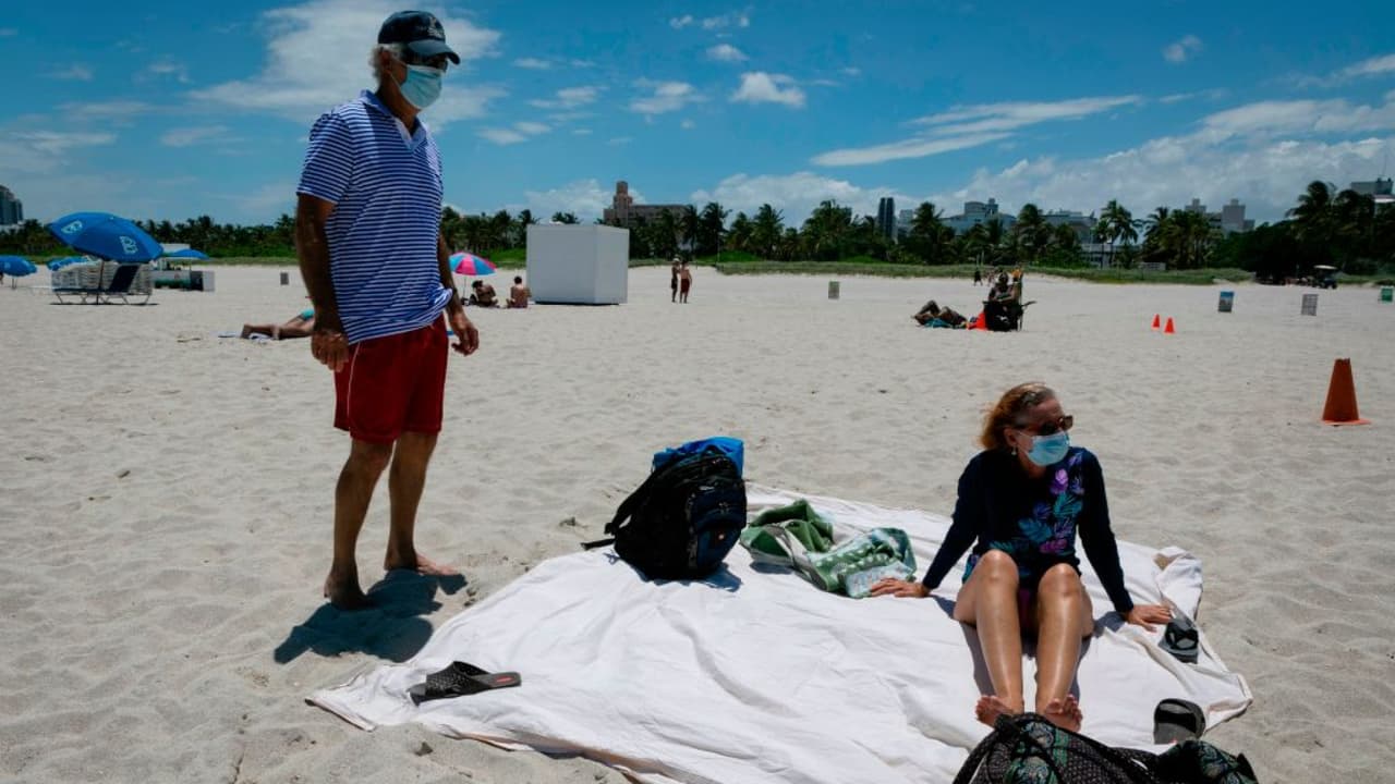 En Miami-Dade habrá más policías en las calles y multas para quienes no cumplan las reglas en el fin de semana de Labor Day