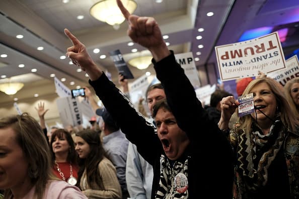 ¿Quién le construye un muro a Donald Trump?