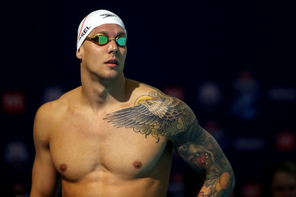 Caeleb Dressel ha roto dos de los tres récords impuestos por Michael Phelps. Definitivamente esperamos verlo en Tokio 2021.