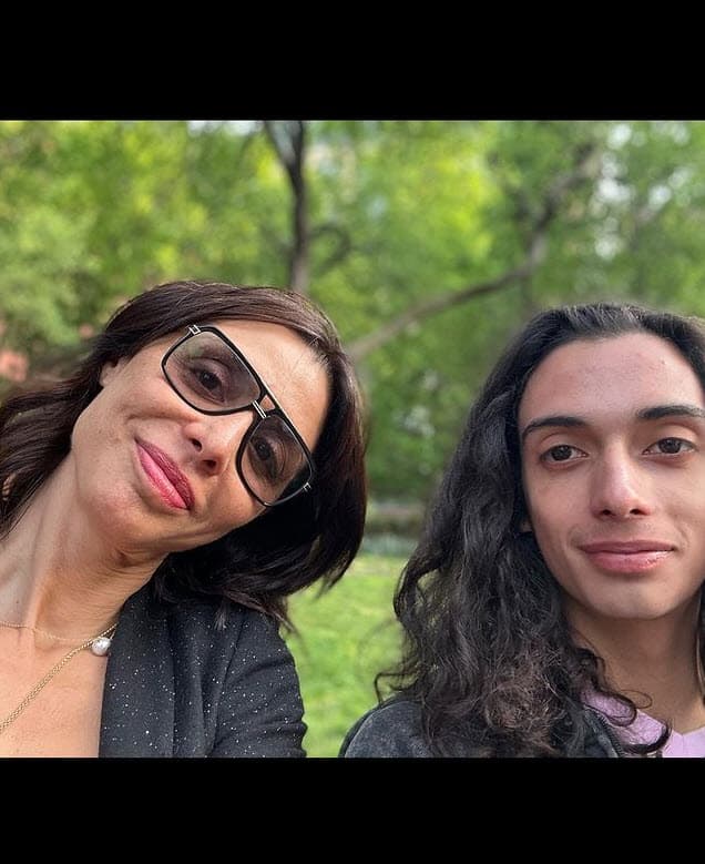 La noche del 2 de julio, Drena De Niro, hija adoptiva del actor, dio a conocer por medio de una publicación en Instagram la muerte de su retoño, a quien tuvo durante su relación con el artista Carlos Rodríguez.
<br>