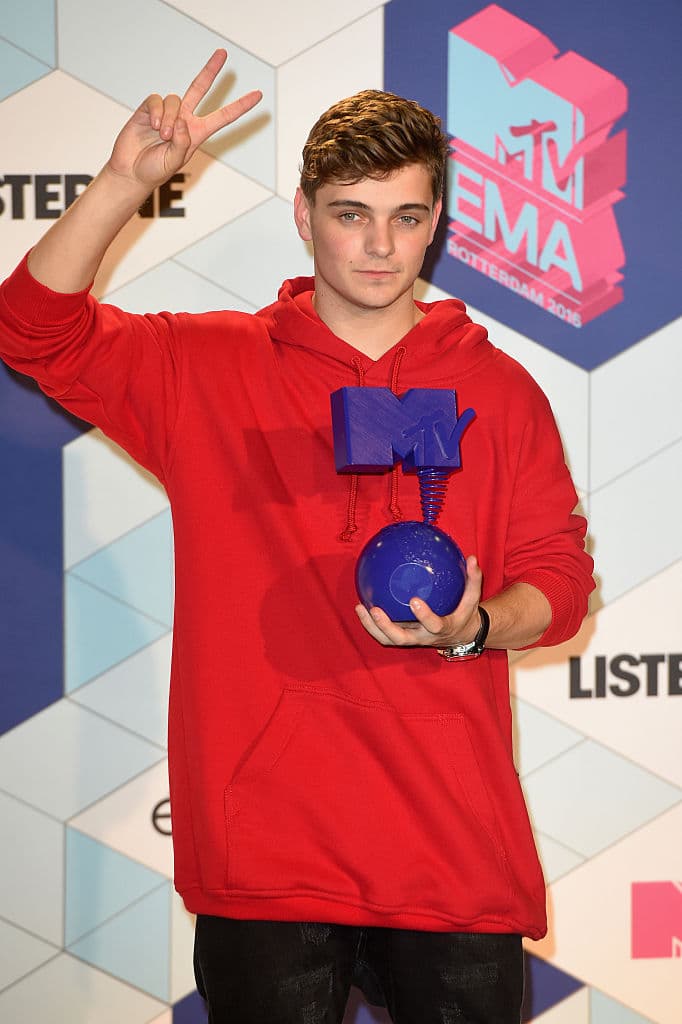 Martin Garrix con su premio
