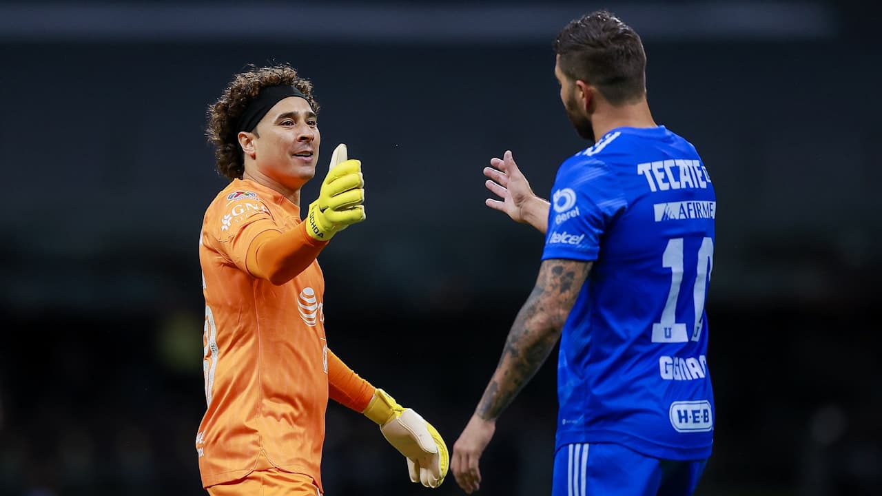 Gignac reacciona a penal atajado por Ochoa: "Para los que criticaron"