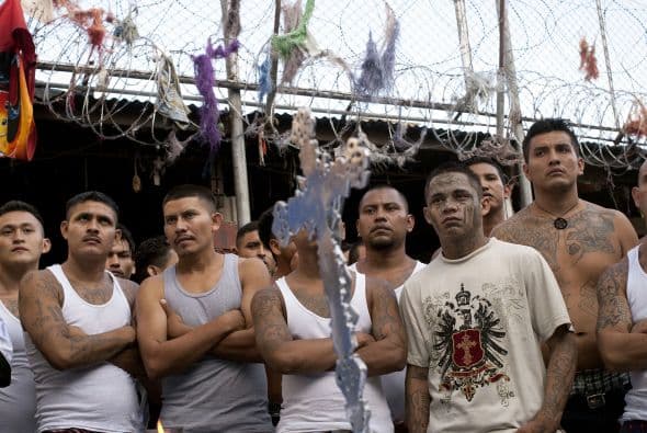 Los "municipios santuarios" tendrían varios componentes, entre ellos, un acuerdo de no agresión entre miembros de pandillas residentes de la localidad y un compromiso entre ellas de reducción y erradicación de prácticas delictivas.