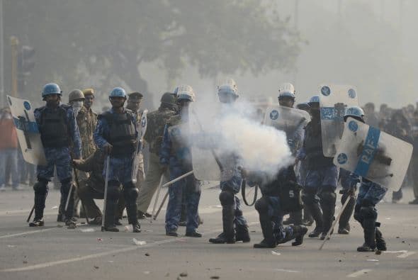 El incidente ocurrió hace una semana cuando una joven de 23 años y su amigo salieron de un cine y abordaron un autobús en la zona de Munirka con dirección hacia Dwarka, en el sureste de Nueva Delhi.