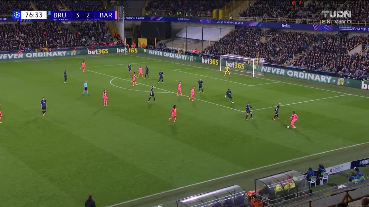 ¡AUTOGOL! de Christos Tzolis para FC Barcelona.