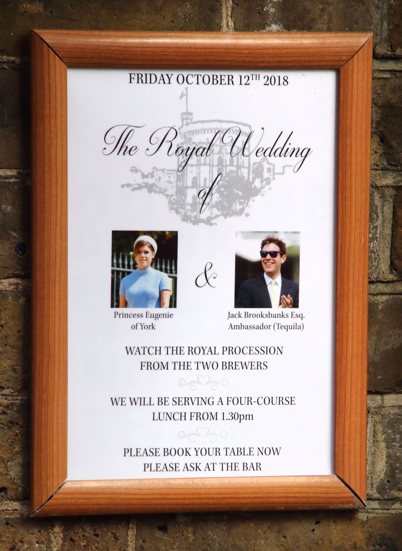 En los negocios de Windsor, también hay ofertas para quienes deseen tomar y comer algo mientras se celebra 
<b><a href="https://www.univision.com/entretenimiento/realeza/sorry-meghan-pero-la-boda-del-ano-sera-la-de-la-princesa-eugenie-de-york-y-te-contamos-los-detalles">el enlace de la princesa Eugenie de York con Jack Brooksbank. </a></b>