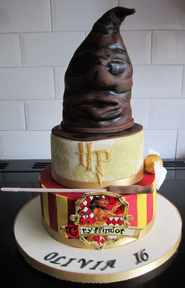 Checa algunos de sus pasteles más increíbles que van desde Mickey Mouse hasta películas como 'El Rey León', 'Los minions', 'Enredados', 'The Avengers' y muchos más.