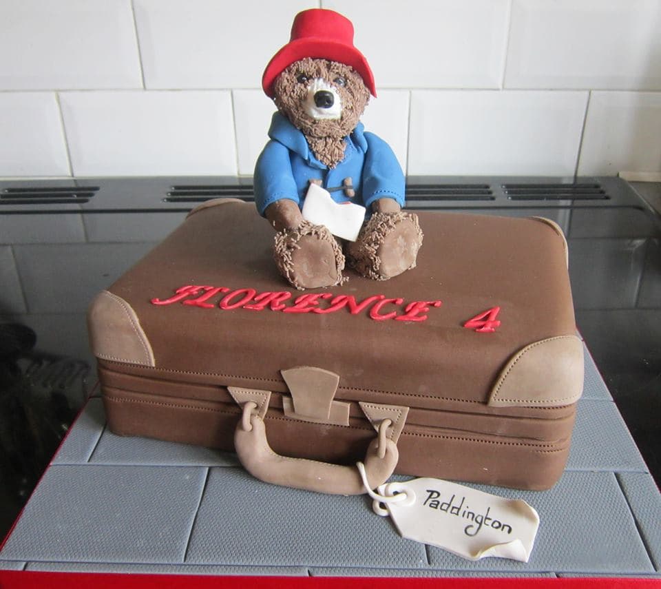 Checa algunos de sus pasteles más increíbles que van desde Mickey Mouse hasta películas como 'El Rey León', 'Los minions', 'Enredados', 'The Avengers' y muchos más.