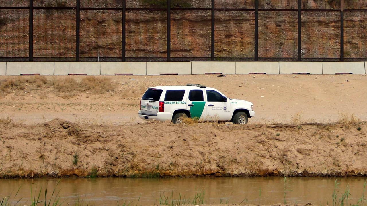Agentes de la Patrulla Fronteriza son atacados a balazos dos veces en la frontera con México