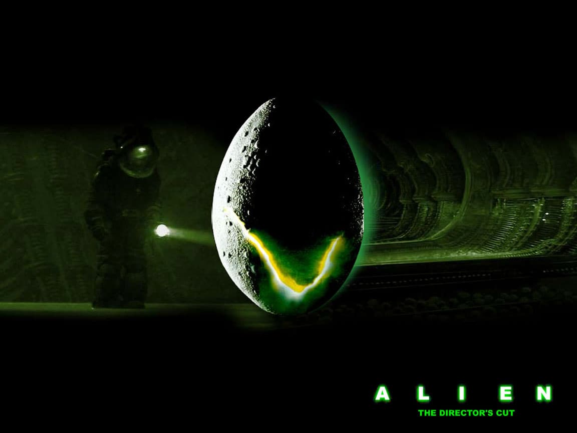 Alien (1979) - De regreso a la Tierra, la nave de carga Nostromo interrumpe su viaje y despierta a sus siete tripulantes.
<br>