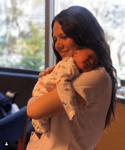 “Solo paso a compartirles la mayor felicidad que hemos sentido en nuestra vida. Les presento a 
<b>nuestra perfecta y hermosa</b> nena, Noah”, escribió en Instagram.
<br>