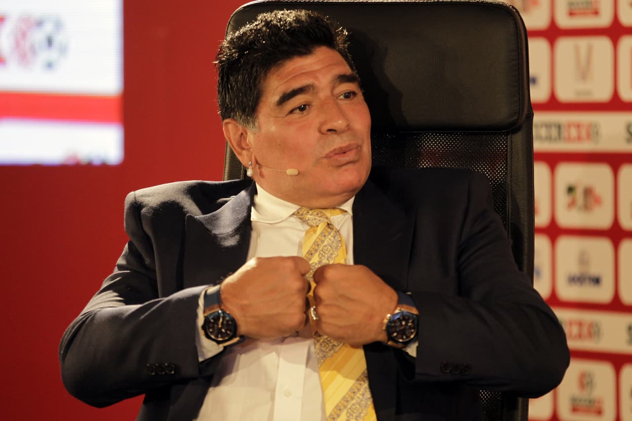 En esa ocasión el abogado de 
<b>Maradona</b>, Matías Morla, sostuvo que la negativa en su solicitud llegó después de que el astro del fútbol dio una entrevista a Telesur y dijo que “Donald Trump es un chirolita”.