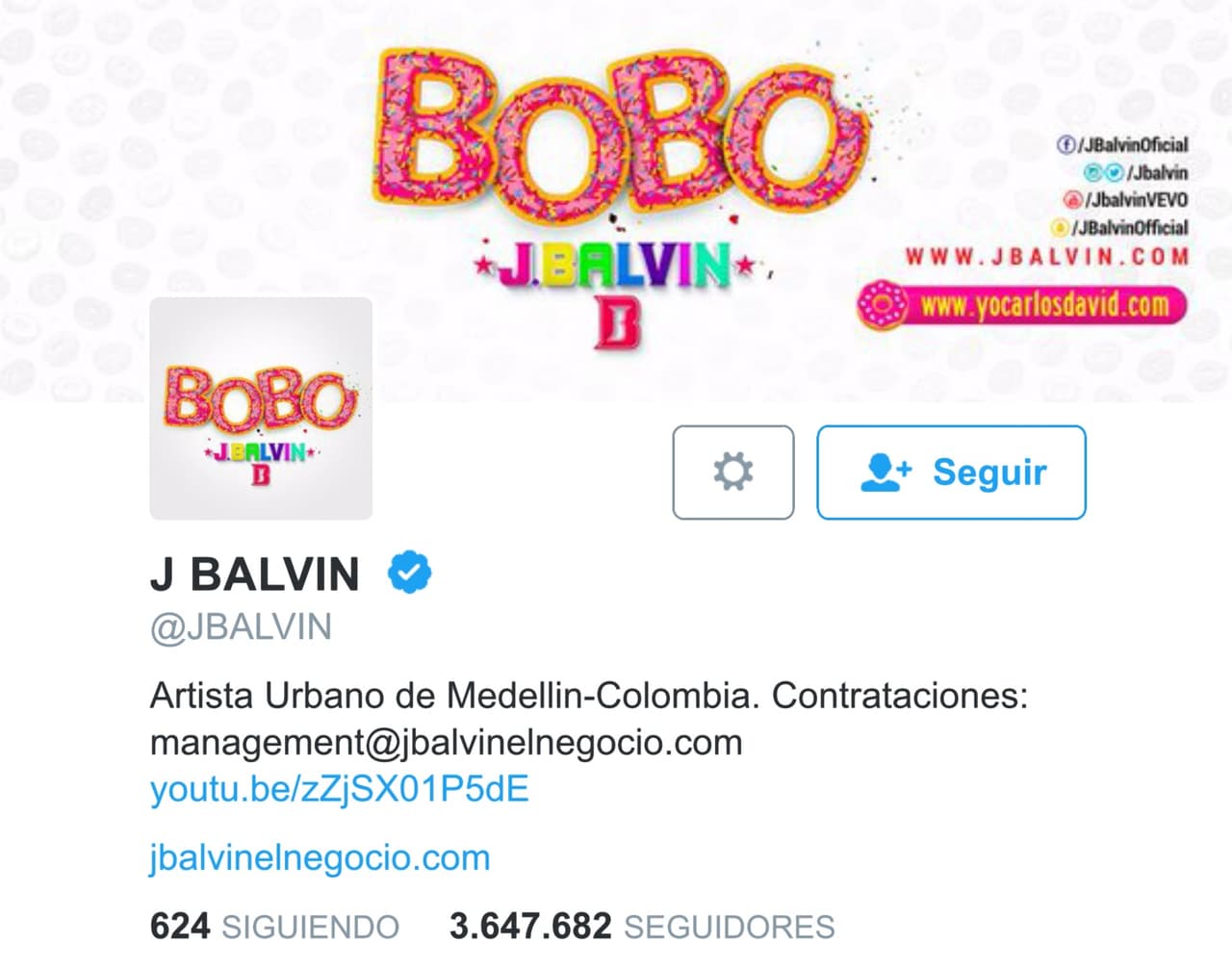 5. SU INTERACCIÓN EN REDES. Y está de sobra decir que su interacción en redes como Twitter es intensa, y eso le ha dado ventaja sobre otras estrellas que prefieren mantenerse distantes de este medio.