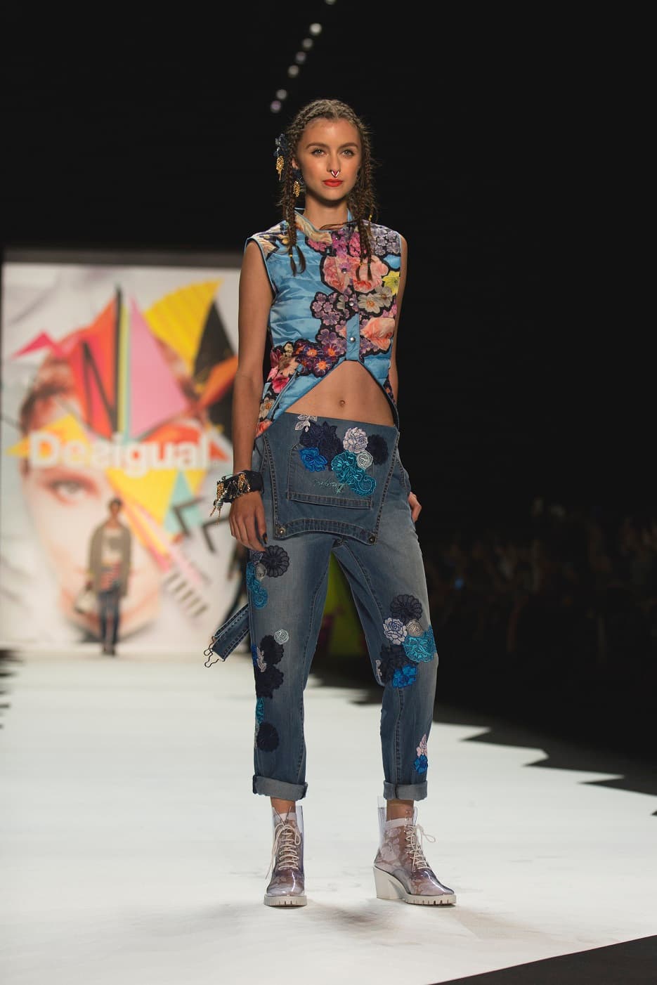 Desigual dejo su huella muy bien plantada en el NYFW 2015. Diseñador Desigual. NYFW, Spring/Summer 2016 - 10/09/2015