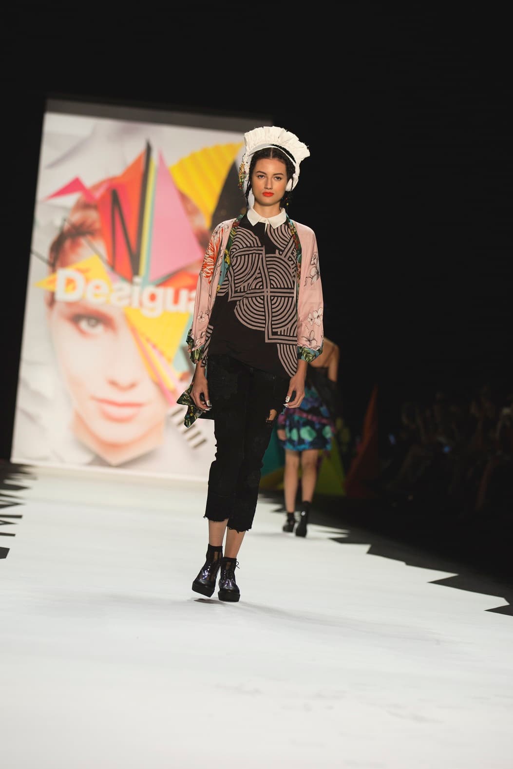 ¿Cuál era el objetivo de Misha? Diseñador Desigual. NYFW, Spring/Summer 2016 - 10/09/2015