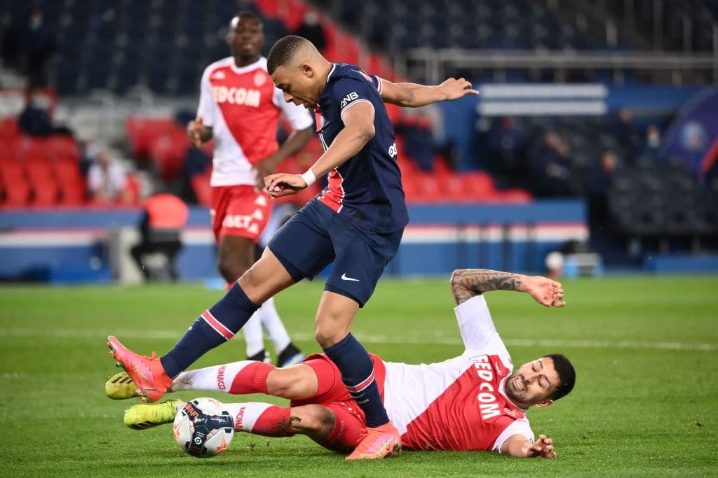 Monaco le pega al PSG y se ponen a dos puntos de los parisinos