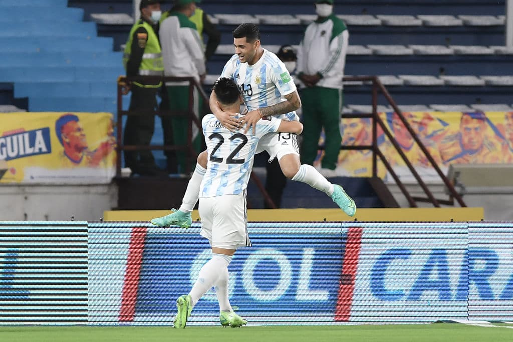 Argentina no logra aguantar la ventaja de 0-2 y los tantos de Luis Muriel y Miguel Borja le dan el empate a 2-2 a Colombia en el minuto 90+4.