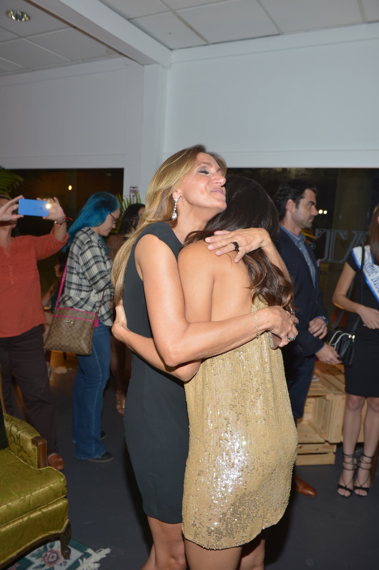 Lili Estefan fue una de las más emocionadas con la llegada de a veces compañera de set.