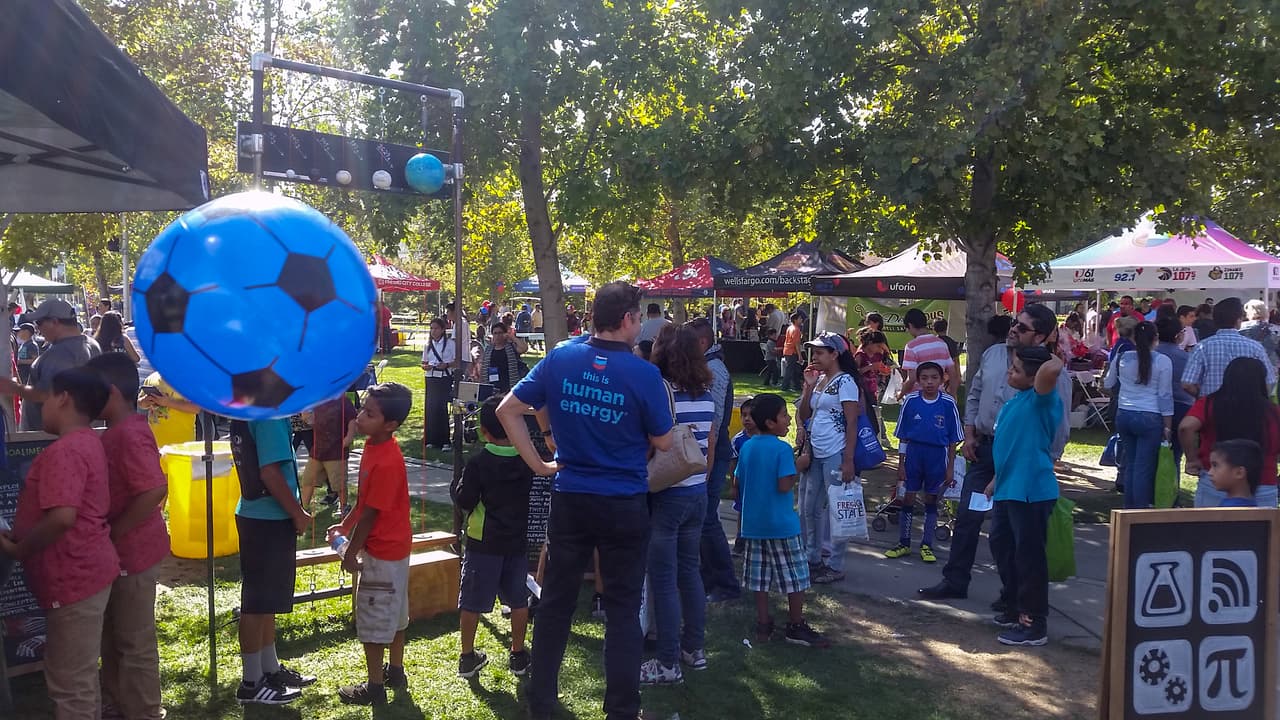 Desde Modesto a Bakersfield; familias hicieron el viaje a Fresno State para aprovechar toda la información importante para el futuro de nuestras familias.