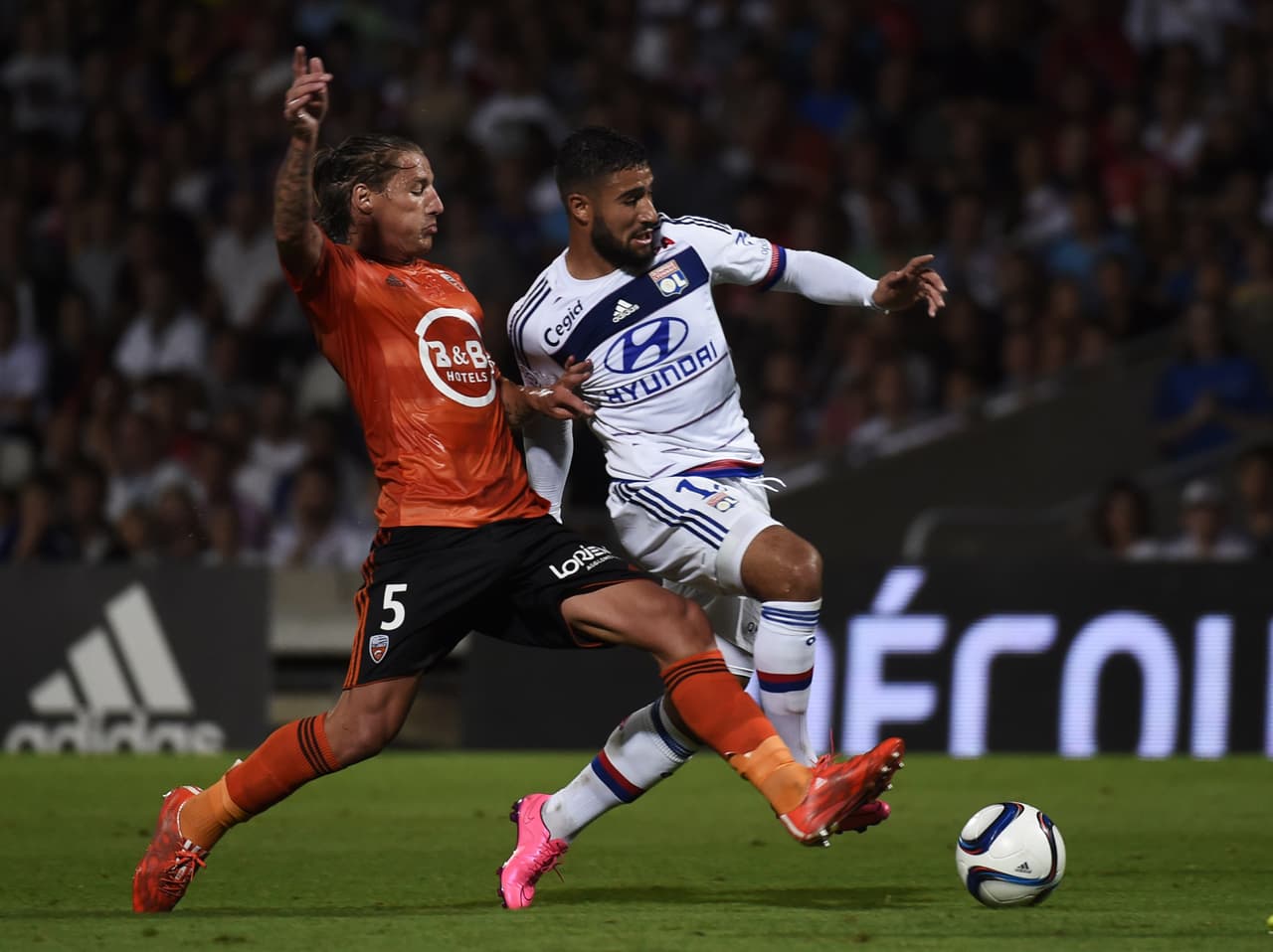 El Lyon empata en casa ante el Lorient en el arranque de la Ligue 1