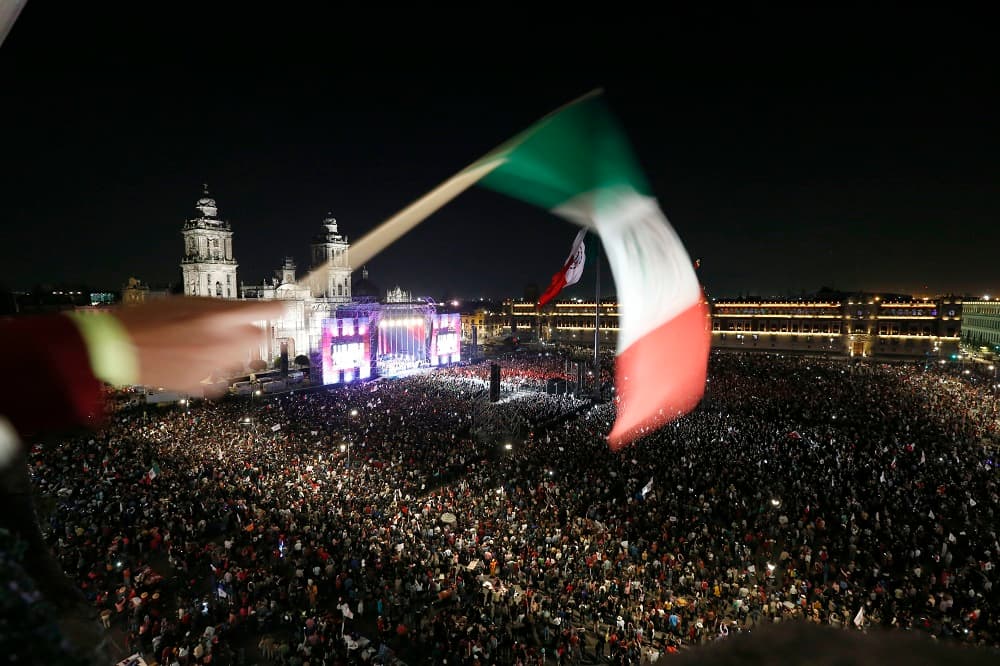 <b>4. México. </b>Con un punto más que su predecesor, los mexicanos subieron hasta la cuarta posición del mundo como los ciudadanos que más experiencias positivas tienen en su día a día. Gallup recalcó que los datos se basan, entre otras cosas, en la percepción que tiene la gente sobre sus propias vidas.