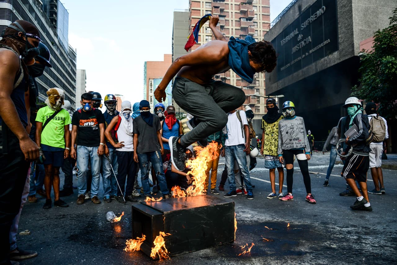 Continúa la lucha de poderes en Venezuela: la fiscal solicita enjuiciar a magistrados del Supremo