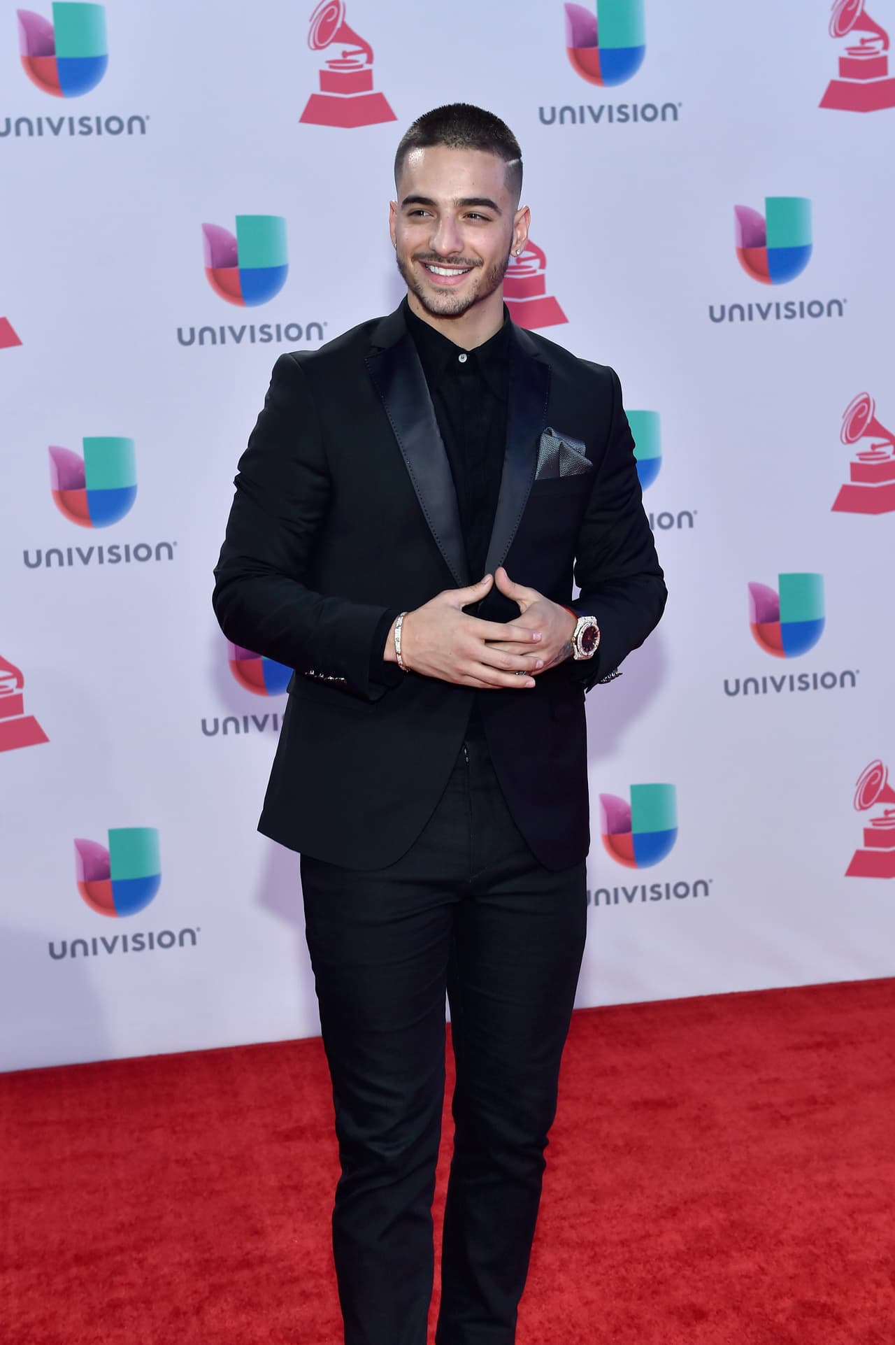 Sin embargo, ninguno de los cantantes aceptó que estaban saliendo y el romance quedó sólo en un rumor.