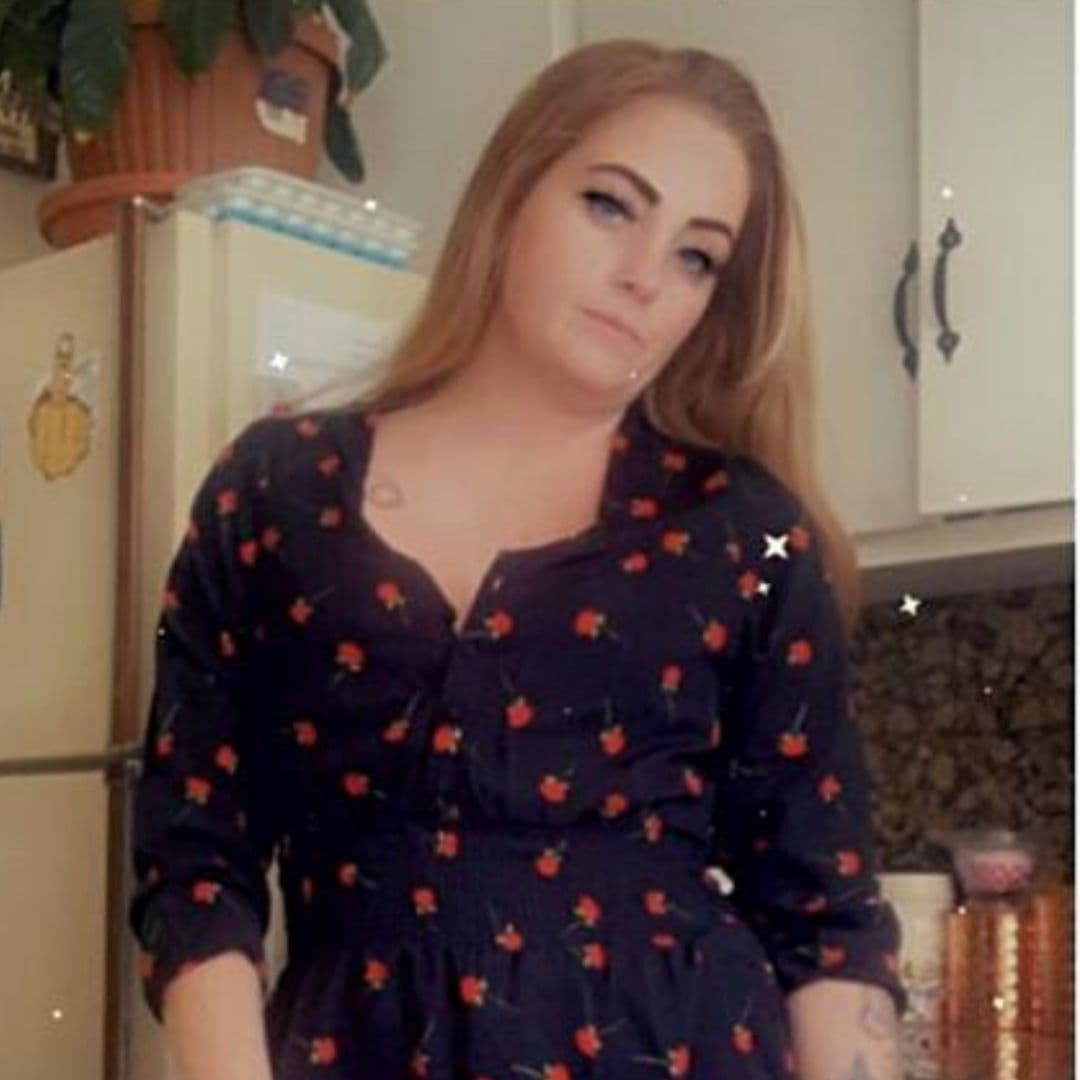 Las autoridades indicaron que 
<a href="https://www.univision.com/local/san-francisco-kdtv/mujer-decapitada-karina-castro-sospechoso-rafael-solano-san-carlos">el sospechoso regresó a la escena</a> y fue así como pudieron arrestarlo. Agregaron que el arma que usó era “extremadamente filosa” y que posteriormente fue recuperada.
<br>