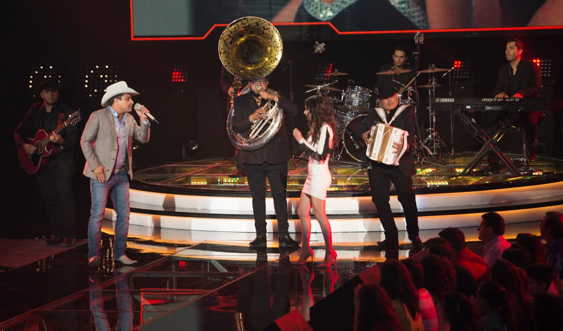 Gran lluvia de estrellas se dio cita, Carlos Rivera, Julión Álvarez, Ricardo Montaner, Moderatto, Kumbia All Starz y La Sonora Dinamita formaron parte de los musicales. La gran sorpresa de la noche fue el reencuentro de Pee Wee con los Kumbia All Starz, quien por desgracia fue el primer capitán eliminado junto con la Familia Gómez.