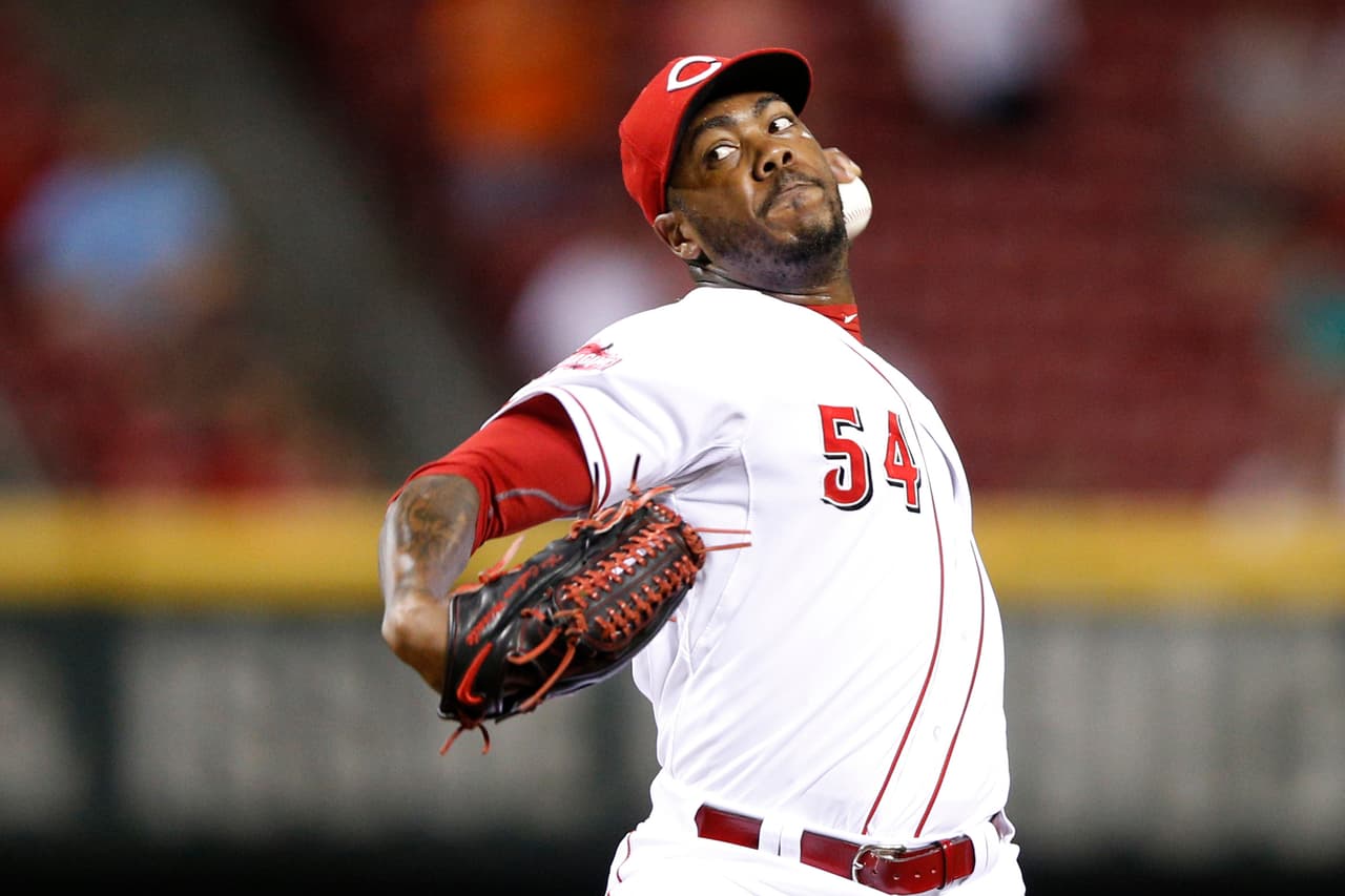 Los Yankees adquieren al cubano Aroldis Chapman 