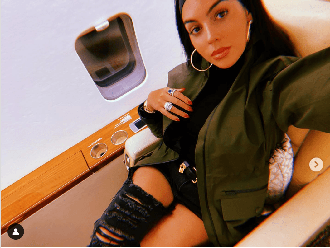 Georgina Rodríguez tiene un llamativo anillo de zafiro