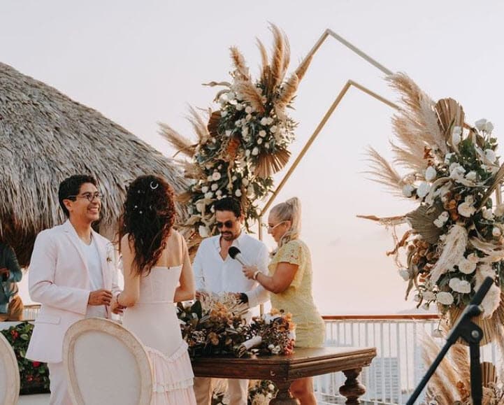 Actualmente cada uno tiene pareja. Marimar está recién casada con el director de cine Jerónimo Rodríguez.
<br>