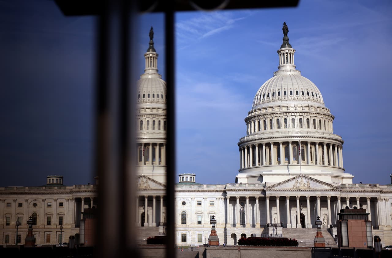 Plan de infraestructura de Biden supera un obstáculo clave y pone rumbo al voto final en el Senado