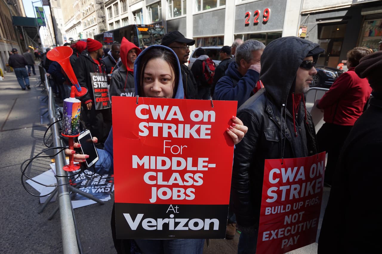 La puertorriqueña Susan Angelet reclamó acción desde Manhattan.