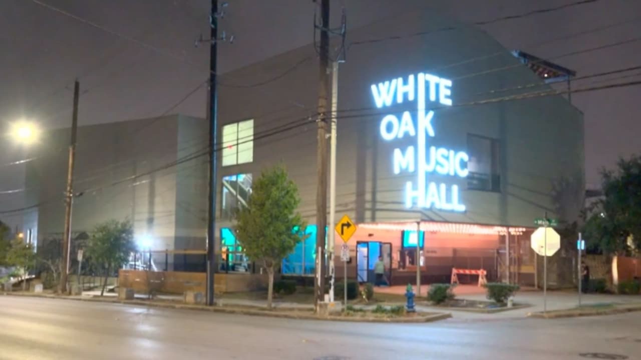 Un sospechoso es expulsado del White Oak Music Hall y en venganza arma tiroteo