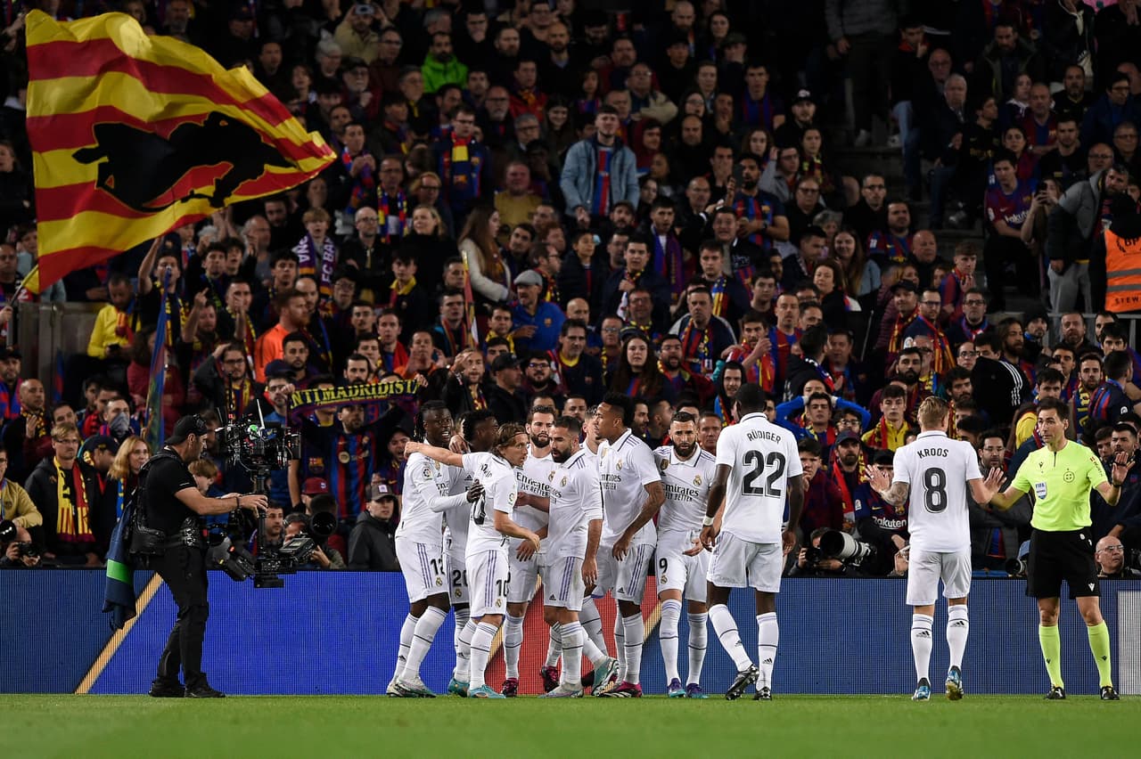 Barcelona se llevó un Clásico dramático y casi tiene LaLiga en la bolsa