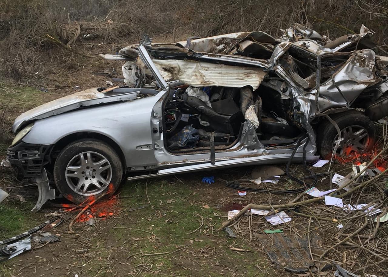 Conductor que huía de la policía a 100 millas por horas muere tras caer al río San Joaquín