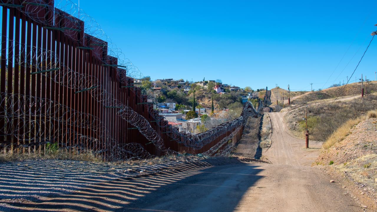 Expolicía de Eagle Pass es sentenciada por rentar casas para esconder a inmigrantes: así es como operaba