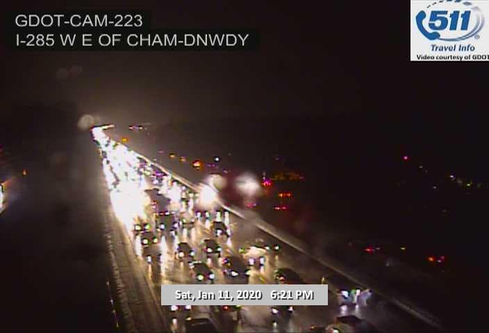 Imagen de la carretera I-285 sobre Chamblee - Dunwoody Road.
