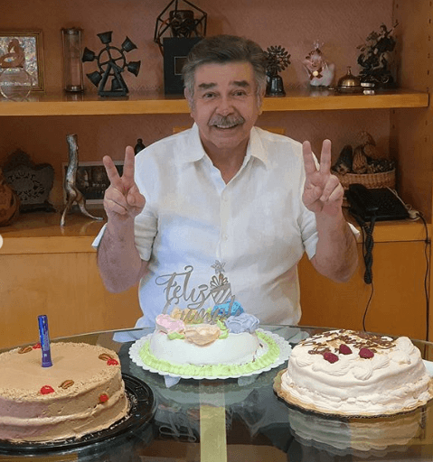 Ortiz de Pinedo compartió con sus más de 40 mil seguidores fotografías de su festejo en casa: "Festejando mi cumple en cuarentena. Mis hijos y nietos me cantaron las mañanitas por video chat", escribió al pie de la imagen.