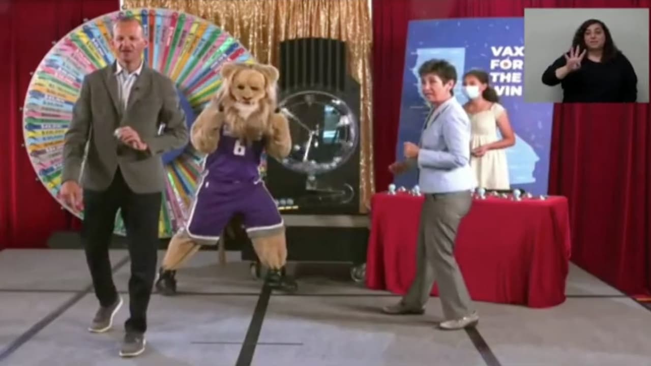 Sorteo de premios por vacunarse: California anuncia otros 15 ganadores de $50,000