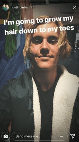 El cantante, que 
<b><a href="https://www.univision.com/entretenimiento/hailey-baldwin-mintio-si-esta-casada-con-justin-bieber-y-se-sabe-quien-fue-testigo-fotos">se casó por lo civil el pasado 13 de septiembre</a></b>, había prometido no cortarse el pelo y dejarlo crecer hasta sus pies, sin embargo cambió de opinión.