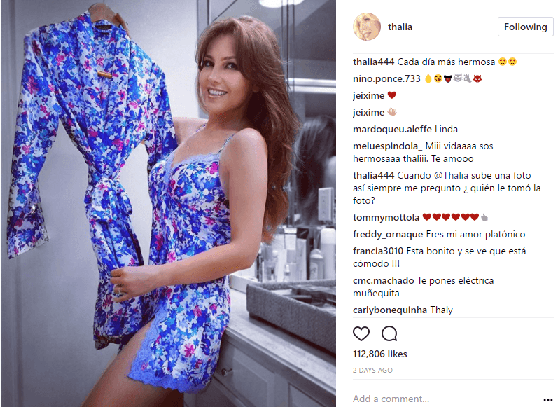 Con seis corazones y una manita arriba, así es como Tommy Mottola mostró su total aprobación ante la fotografía que compartió su esposa en redes sociales.