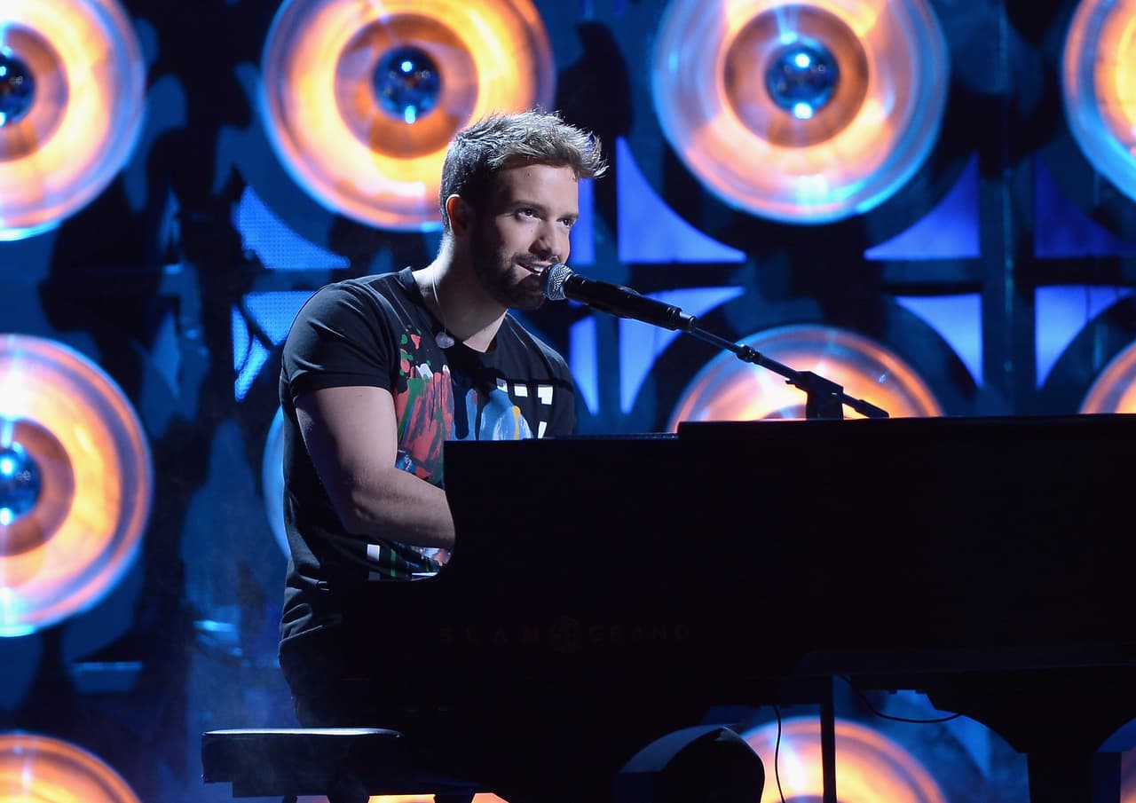 Pablo Alborán enamora en la Acoustic Sessions de los Latin Grammy 