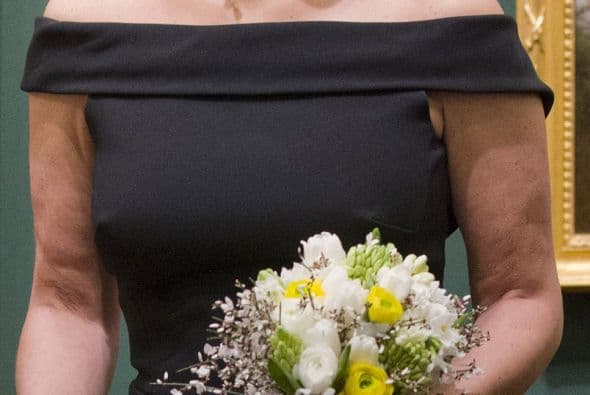 Tal vez fue la iluminación, el efecto del flash o la falta de ejercicio, pero esta imagen deja muy mal parada a la primera dama.