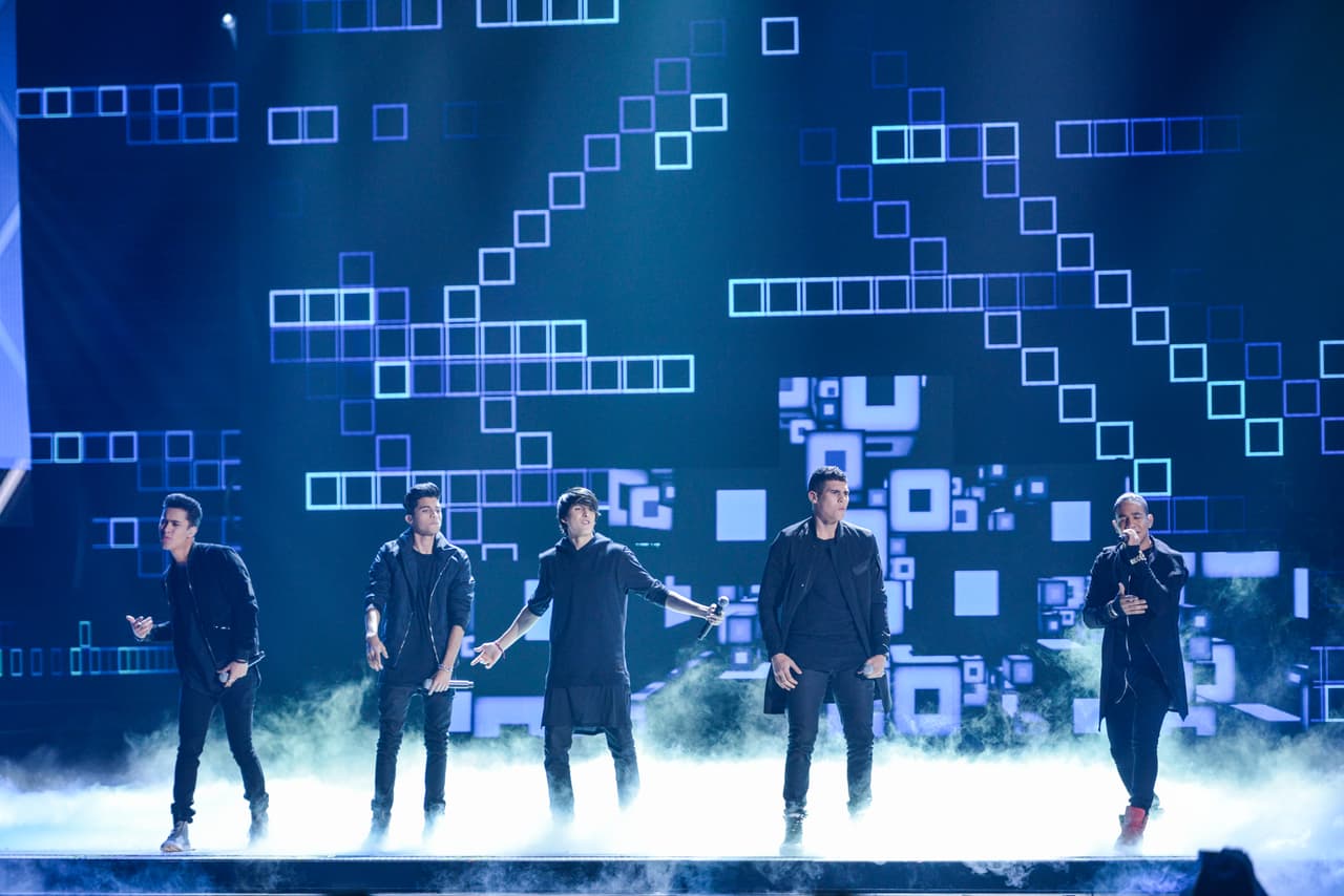 CNCO y Wisin hicieron un sensacional dueto en Premio Lo Nuestro.